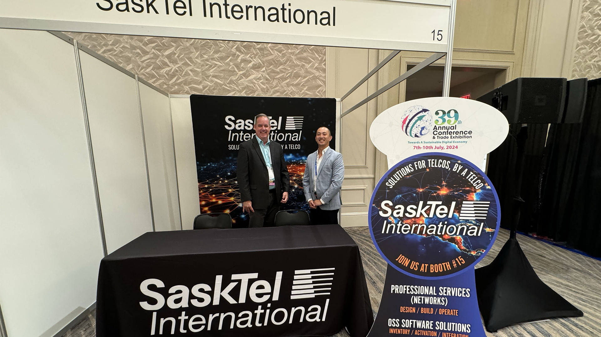 Stand de SaskTel International en CANTO 2024: Innovación en OSS totalmente integrada en Zoho CRM