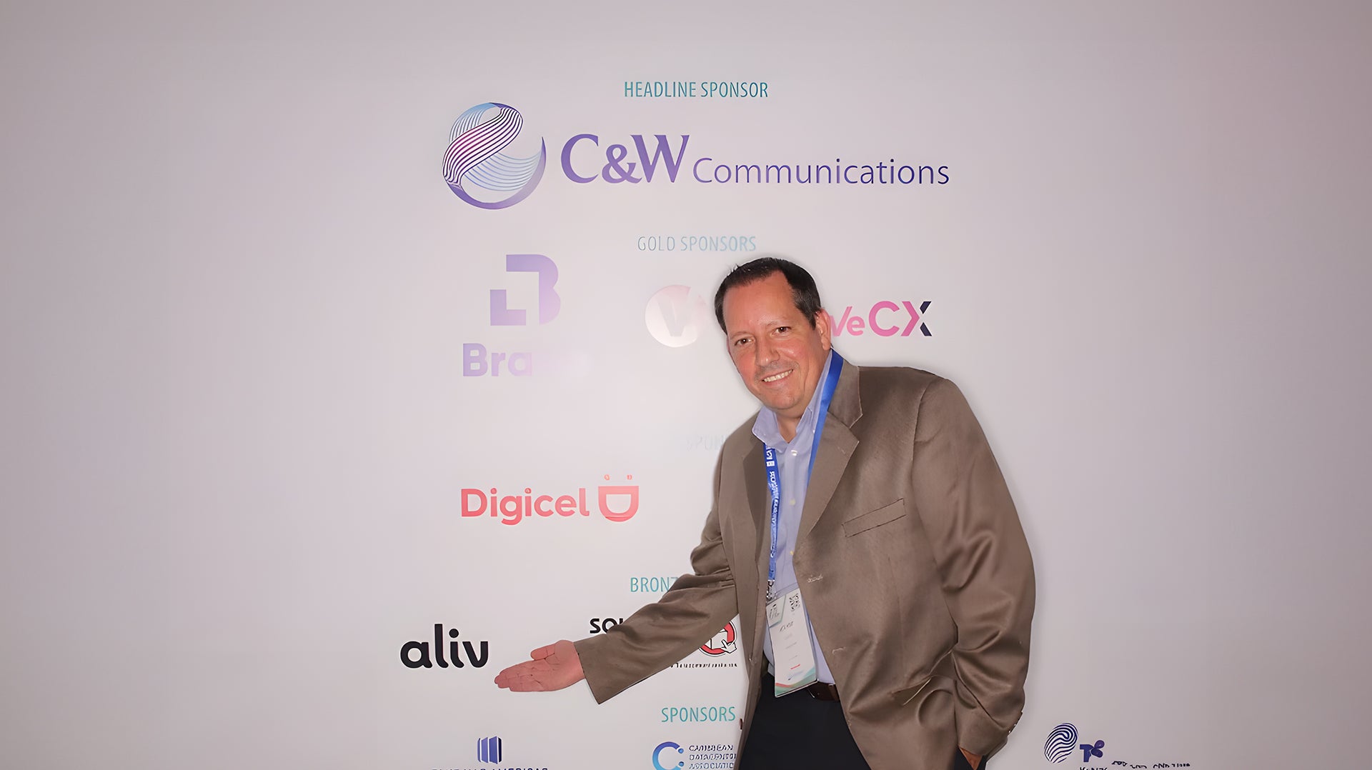 Aliv y Cable Bahamas en la Convención CANTO 2024: Innovaciones punteras en fibra hasta el hogar para las Bahamas