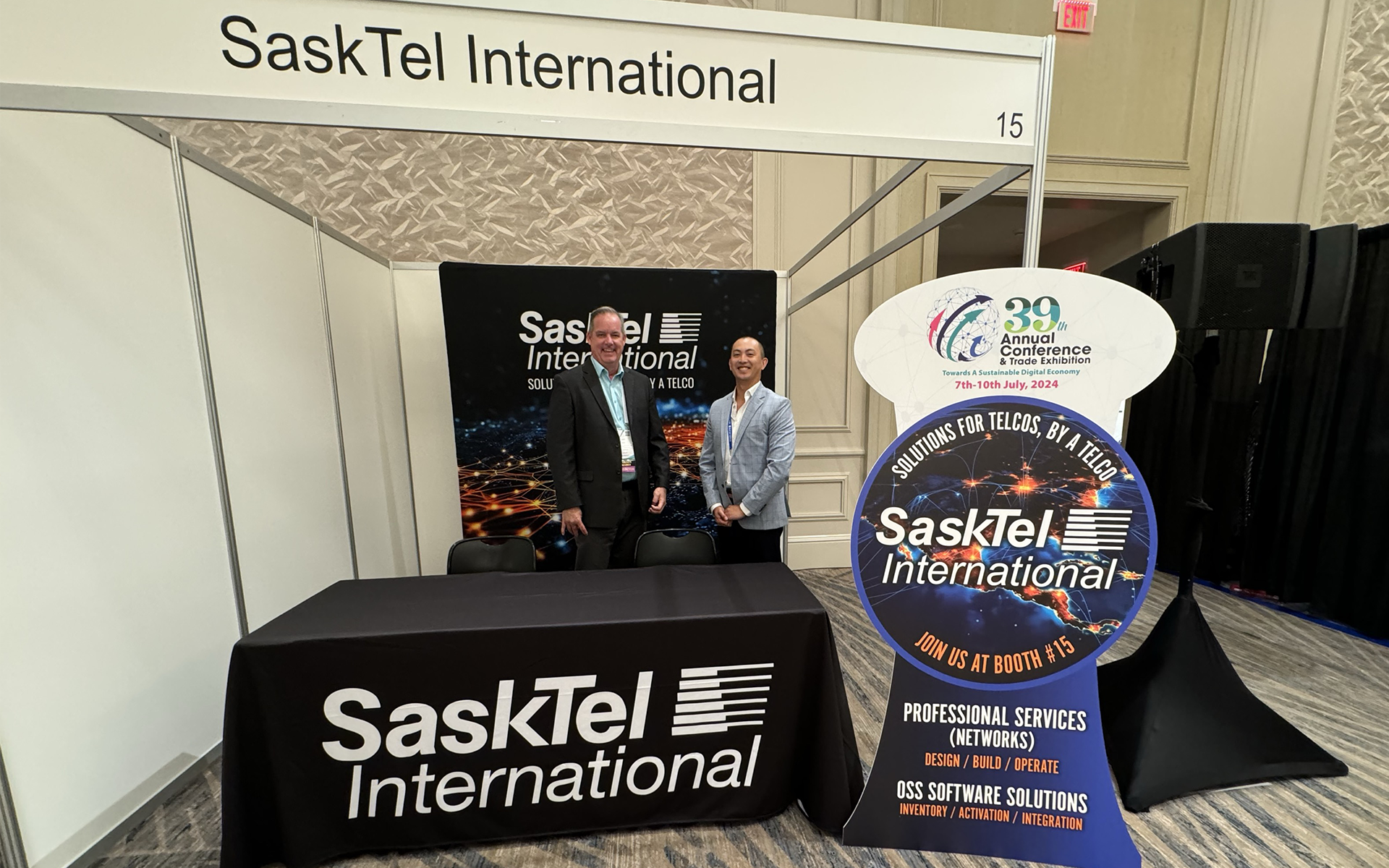 Stand de SaskTel International en CANTO 2024: Innovación en OSS totalmente integrada en Zoho CRM